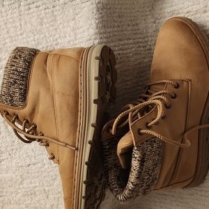 Women's boots
